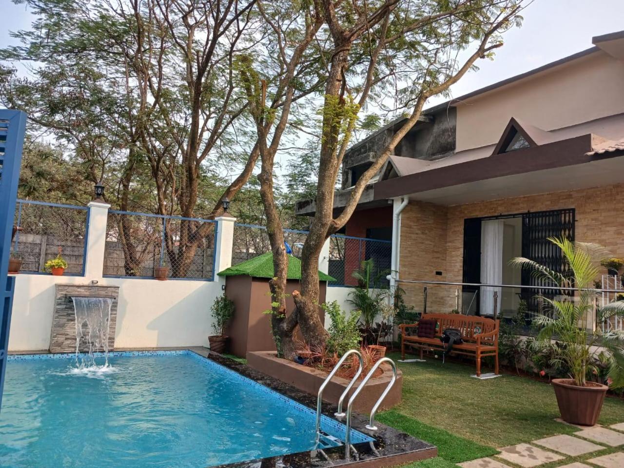 Lavish Villa - 3 Bhk Pool With Lawn Lonavala Exterior foto